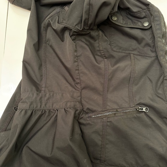 Lululemon Black Out and About Hooded Jacket 8 EUC - Picture 15 of 16